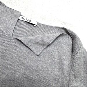 The Fold London sz S Merino Wool sweater knit